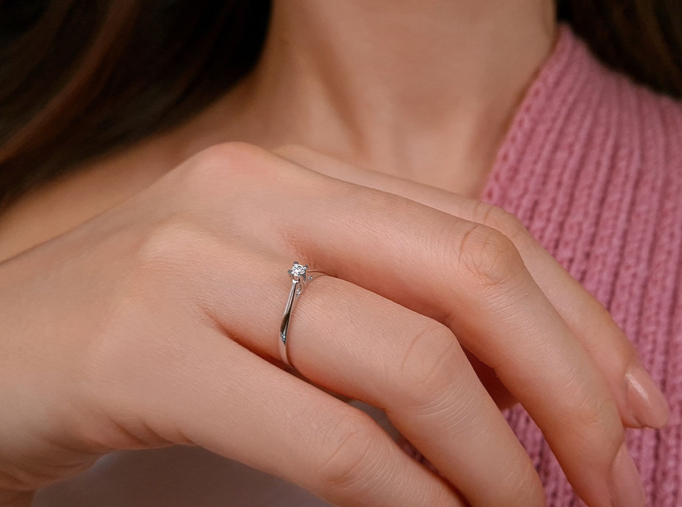 Bague solitaire diamant 0,05 carat
