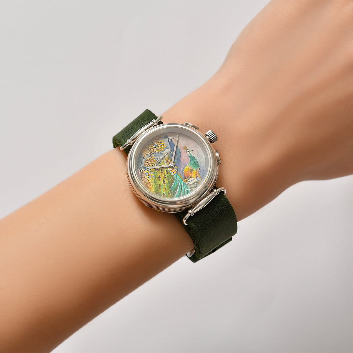 Montre Colorée pour Femmes à Motif de Paon