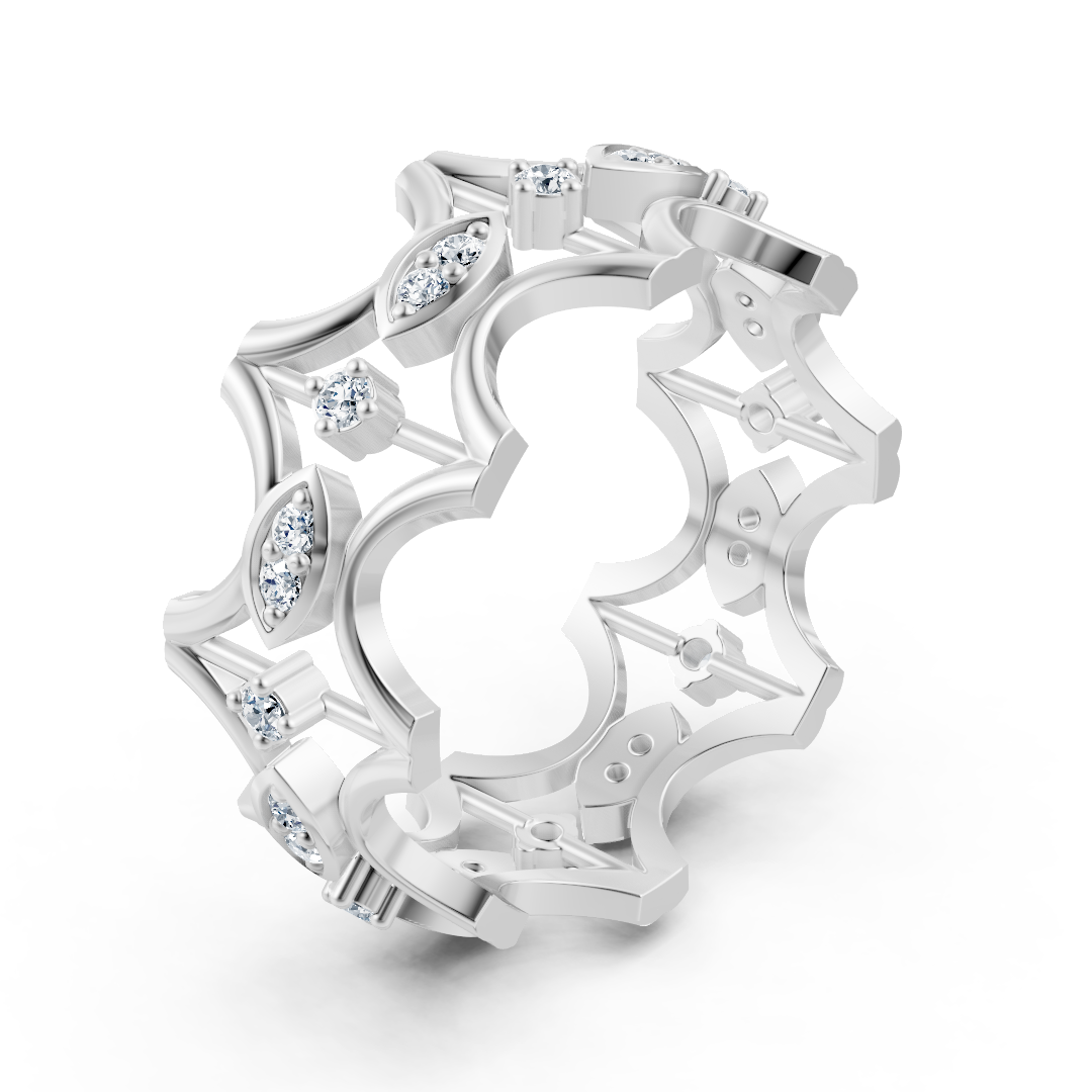 Weißgoldener Diamantring mit filigranem Design