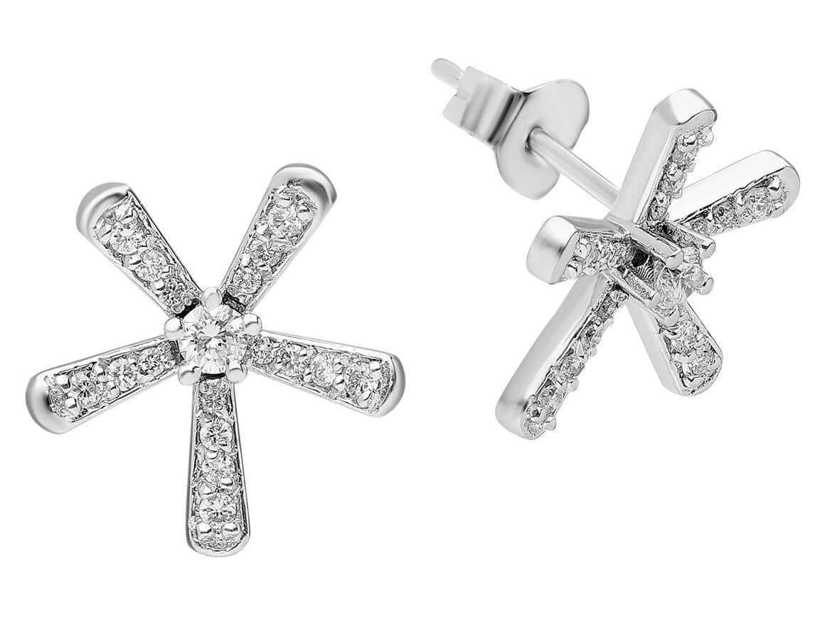 Boucles d'oreilles puces étoile diamant