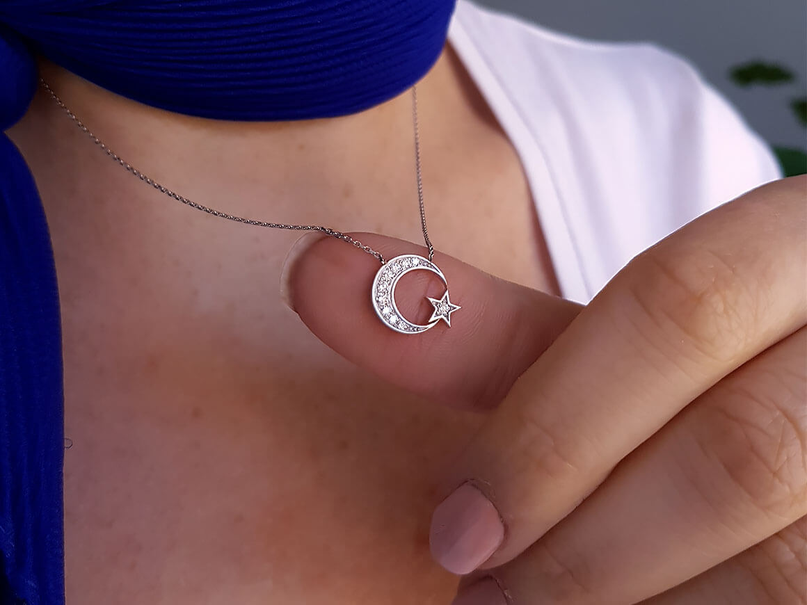 Collier étoile et croissant de diamants