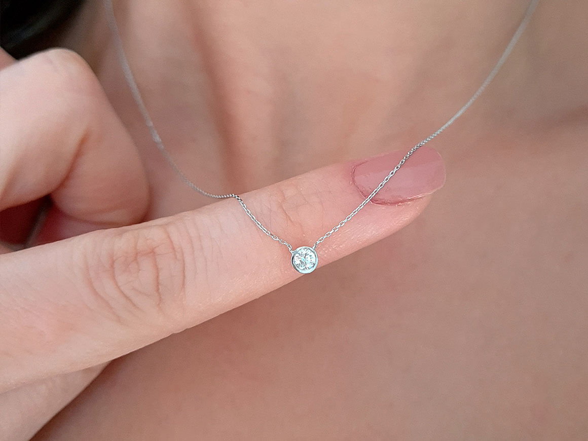 Collier solitaire diamant 0,12 carat