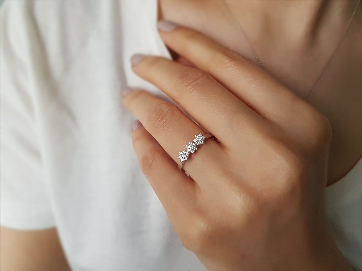 Diamond Tria Daisy Ring