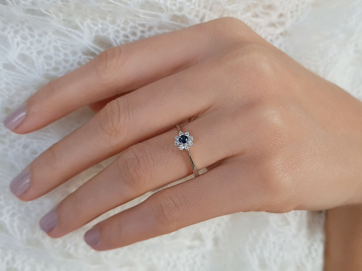 Diamond and Sapphire Daisy Ring
