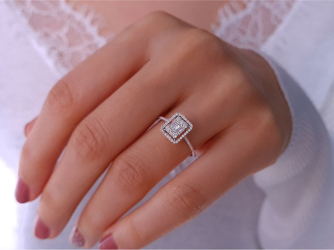 0.31 total carat diamond baguette ring