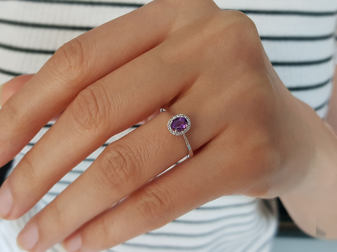 Diamond and Oval Amethyst Ring