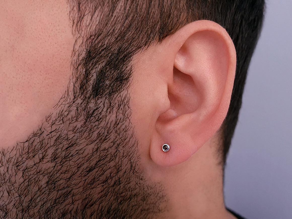Boucles d'oreilles à tige solitaire diamant noir 0,06 carat pour hommes
