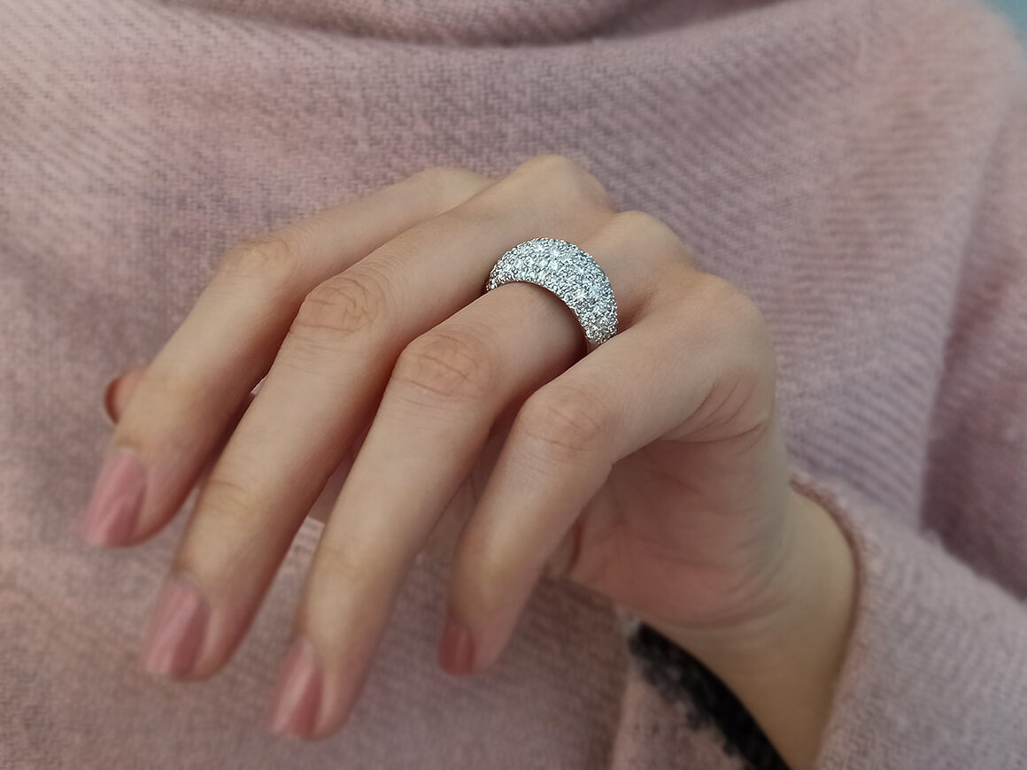 1.05 total carat diamond half round alliance