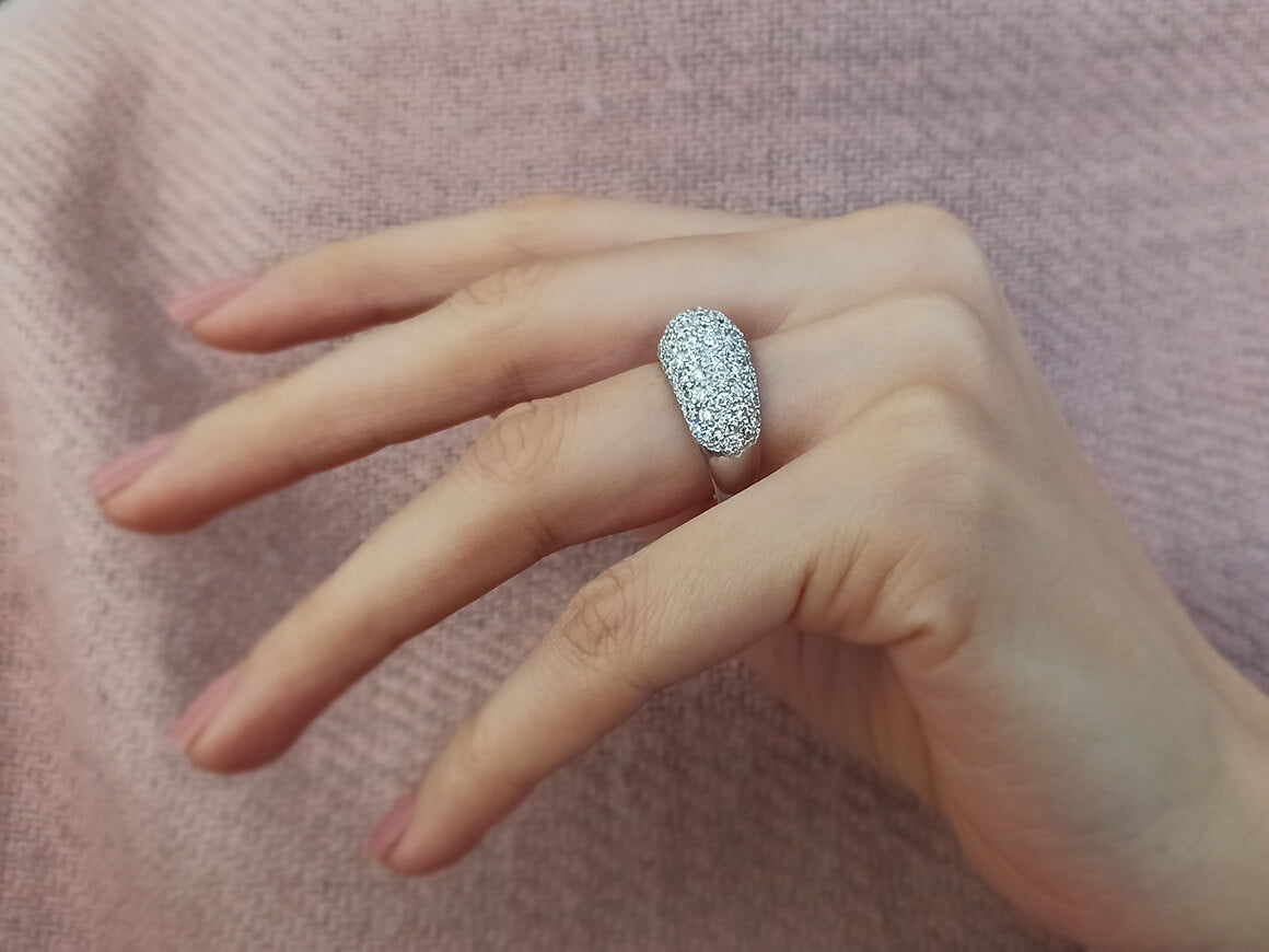 1.05 total carat diamond half round alliance