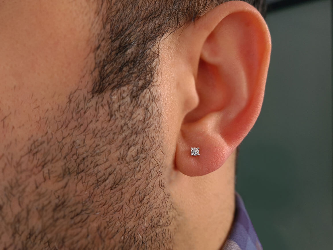 Boucles d'oreilles clous homme diamant 0,10 carat