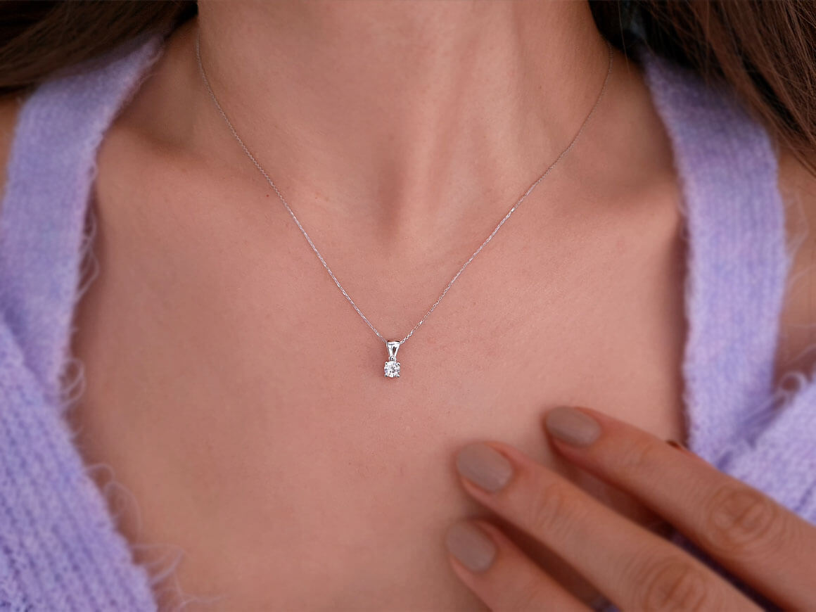 Collier solitaire diamant 0,20 carat