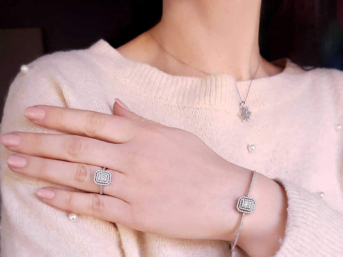 Baguette diamond bracelet