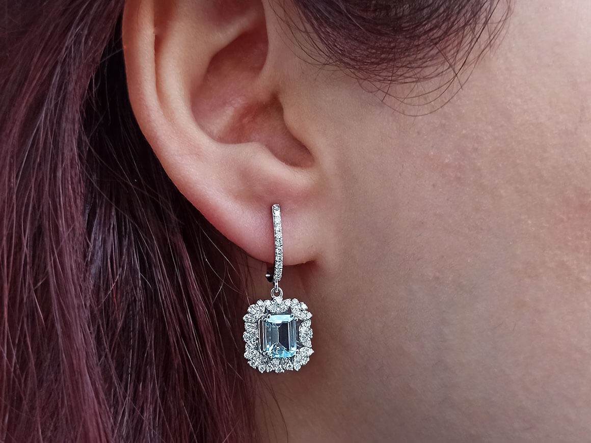 Boucles d'oreilles diamants et aigue-marine octogonales