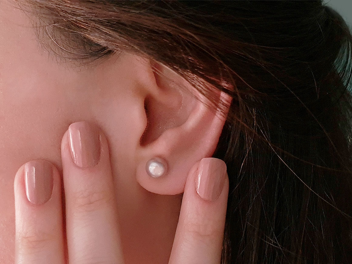 Boucles d'oreilles modernes en perles roses