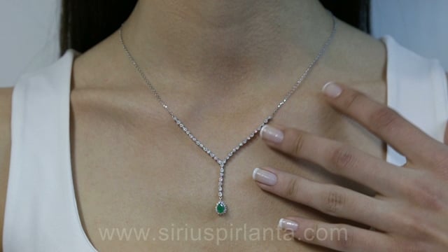 Collier tennis diamants et émeraudes en forme de larme