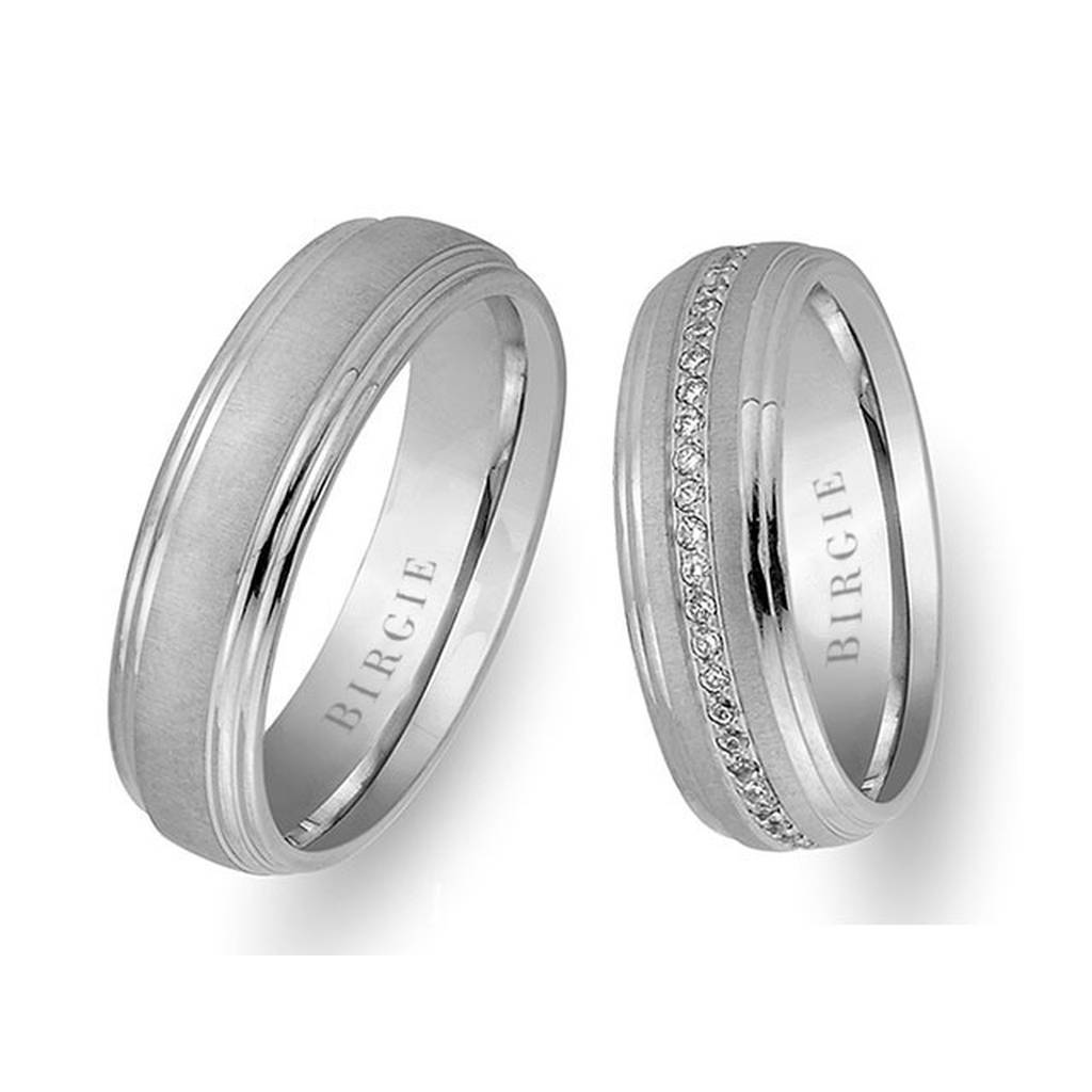 Alliance en or blanc poncé avec diamants
