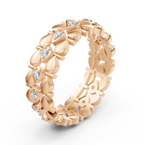 Elegant rose gold ring with diamonds – filigree leaf design