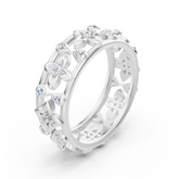 Edler Weißgold Ring mit Diamanten im Blüten Design – Filigrane Eleganz