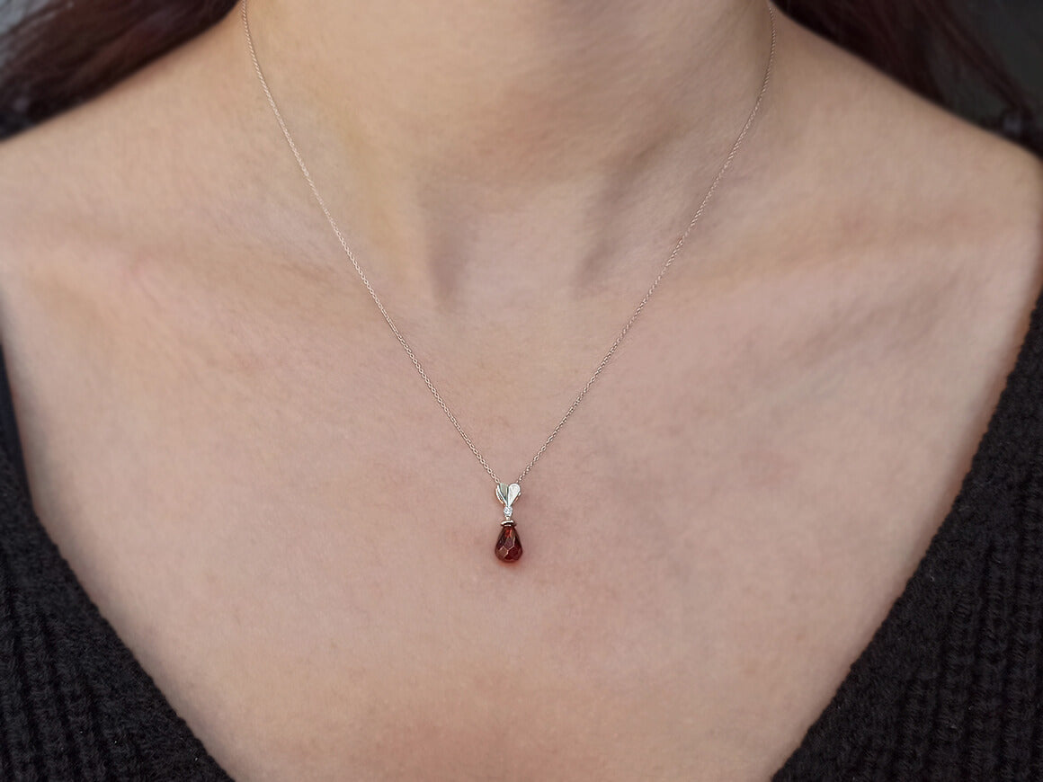 Diamant und Tropfen Garnet Halskette