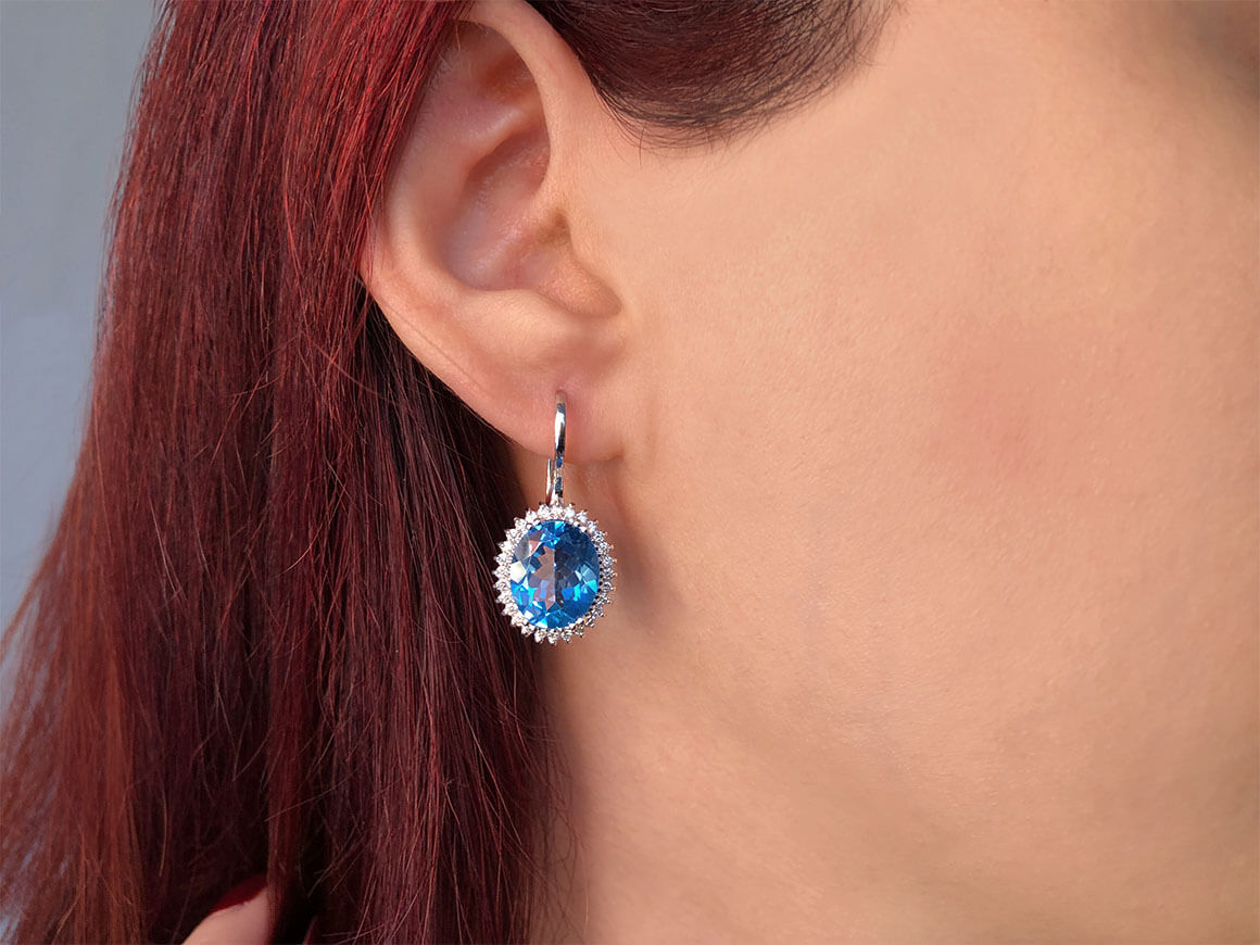 Diamant und Oval Blaue Topas Ohrhänger