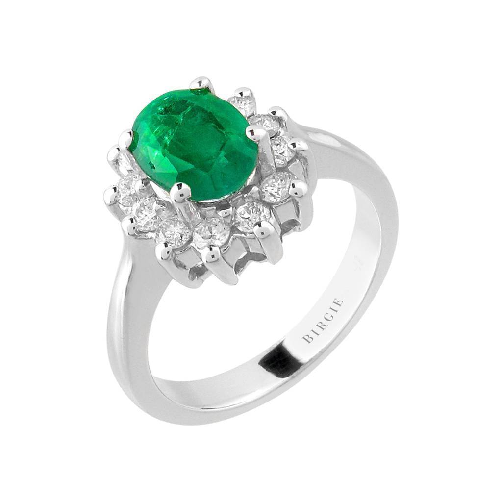 Oval Cut Emerald and Diamond Cluster Design Entourage Ring