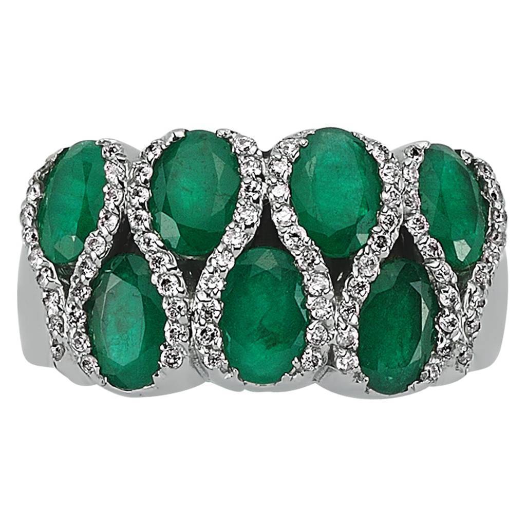 Diamond and Oval Emerald Stone Ring