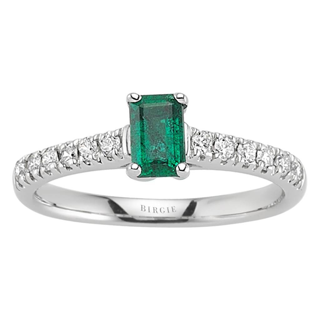 Emerald Center and Split Prong Diamond Side Stones Ring