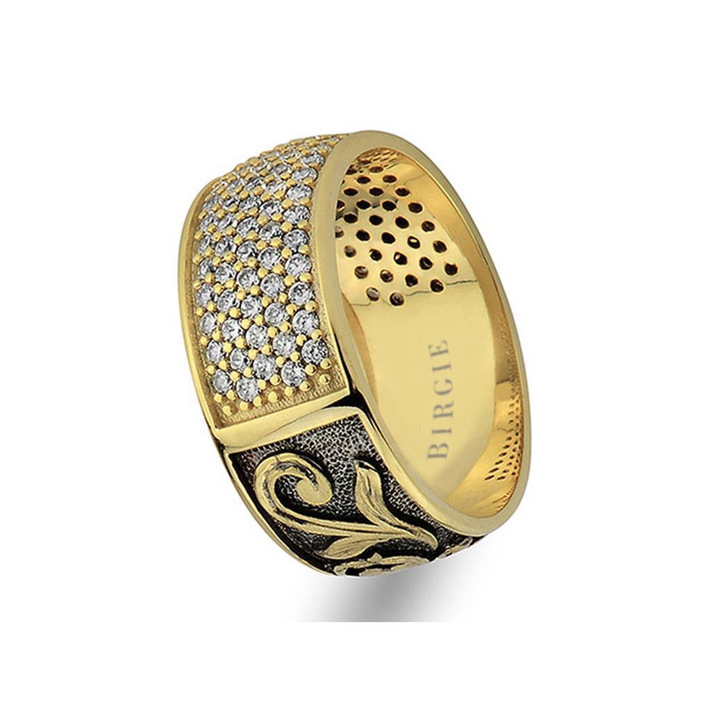 Floral Design Yellow Gold Wedding Band w/Diamonds