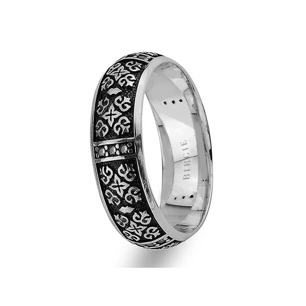 Celtic Design White Gold Wedding Band w/ Diamonds