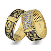 Floral Design Yellow Gold Wedding Band w/Diamonds