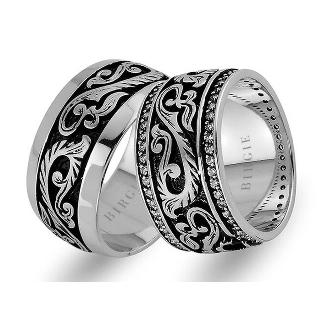 Floral Design White Gold Wedding Band w/Diamonds