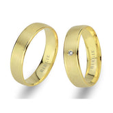 Yellow Gold Matt Classical Wedding Band w/ Single Diamond - Birgie Diamant | Fine Jewellery - Diamant & Edelstein Schmuck