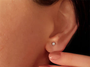 0.18 Carat Diamant Solitär Ohrstecker